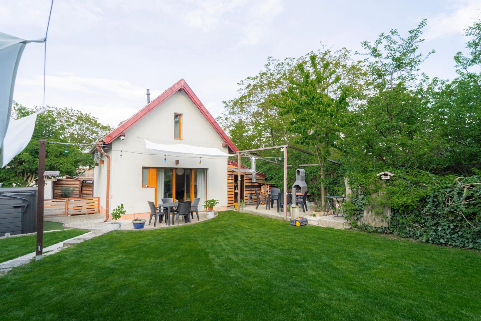 B48 Duplex - A Kerti Haz Villa Törökbálint Buitenkant foto