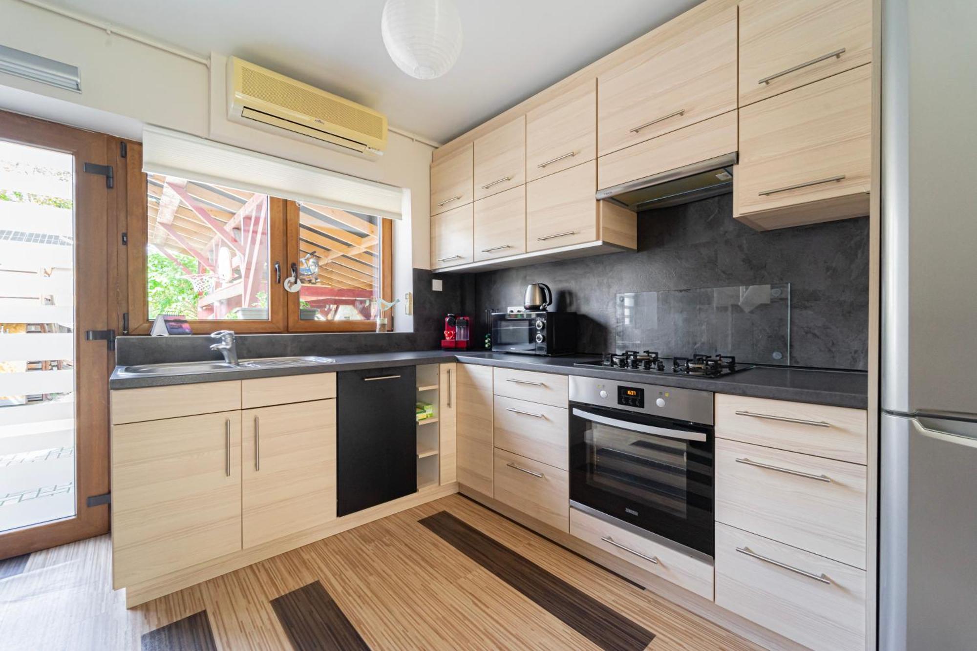 B48 Duplex - A Kerti Haz Villa Törökbálint Buitenkant foto